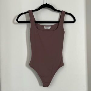 Aritzia Babaton Contour Tank Bodysuit - Mauve (XXS)